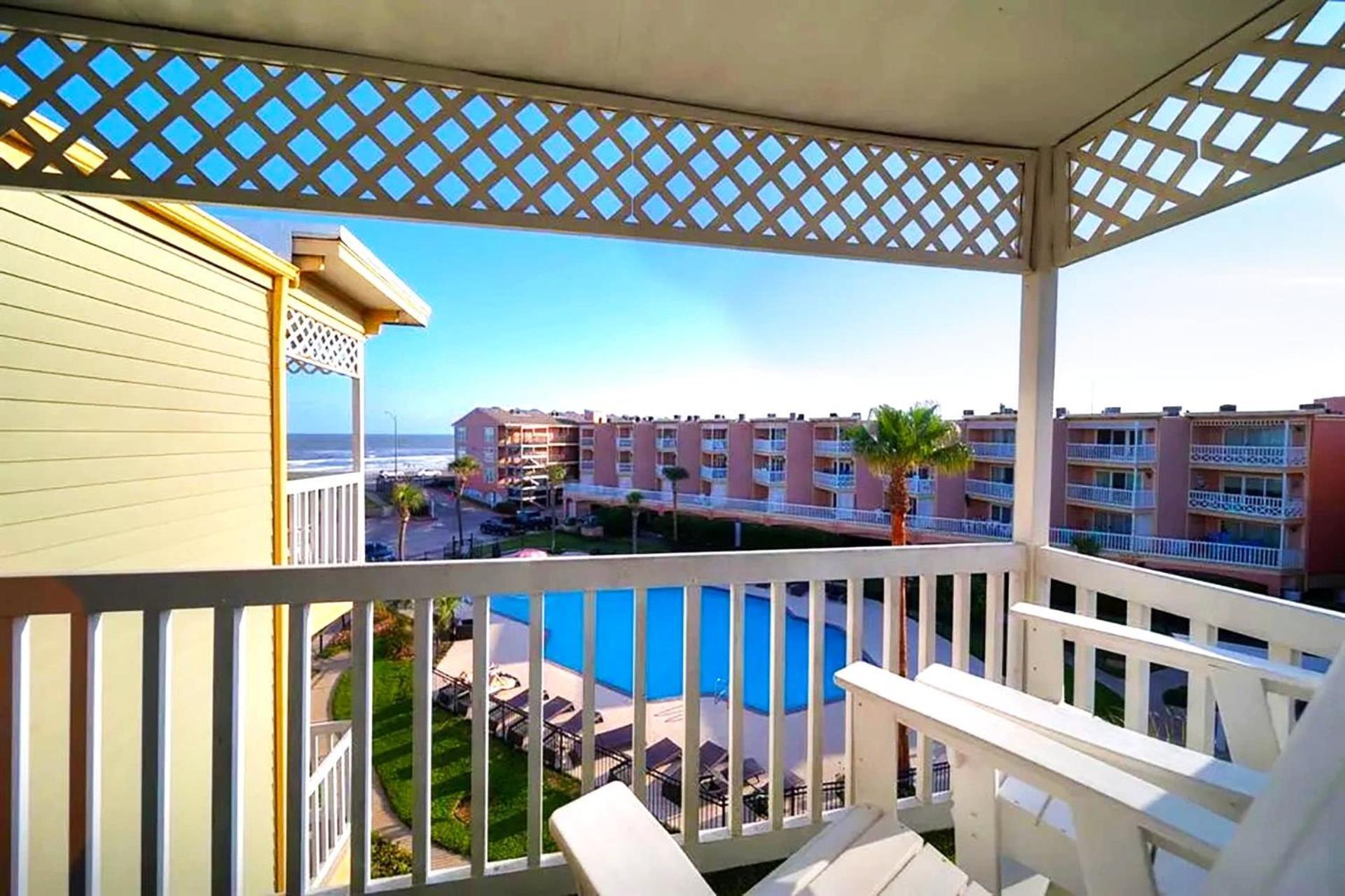 Beautiful Ocean Views At The Victorian Apartment กาลเวสตัน ภายนอก รูปภาพ