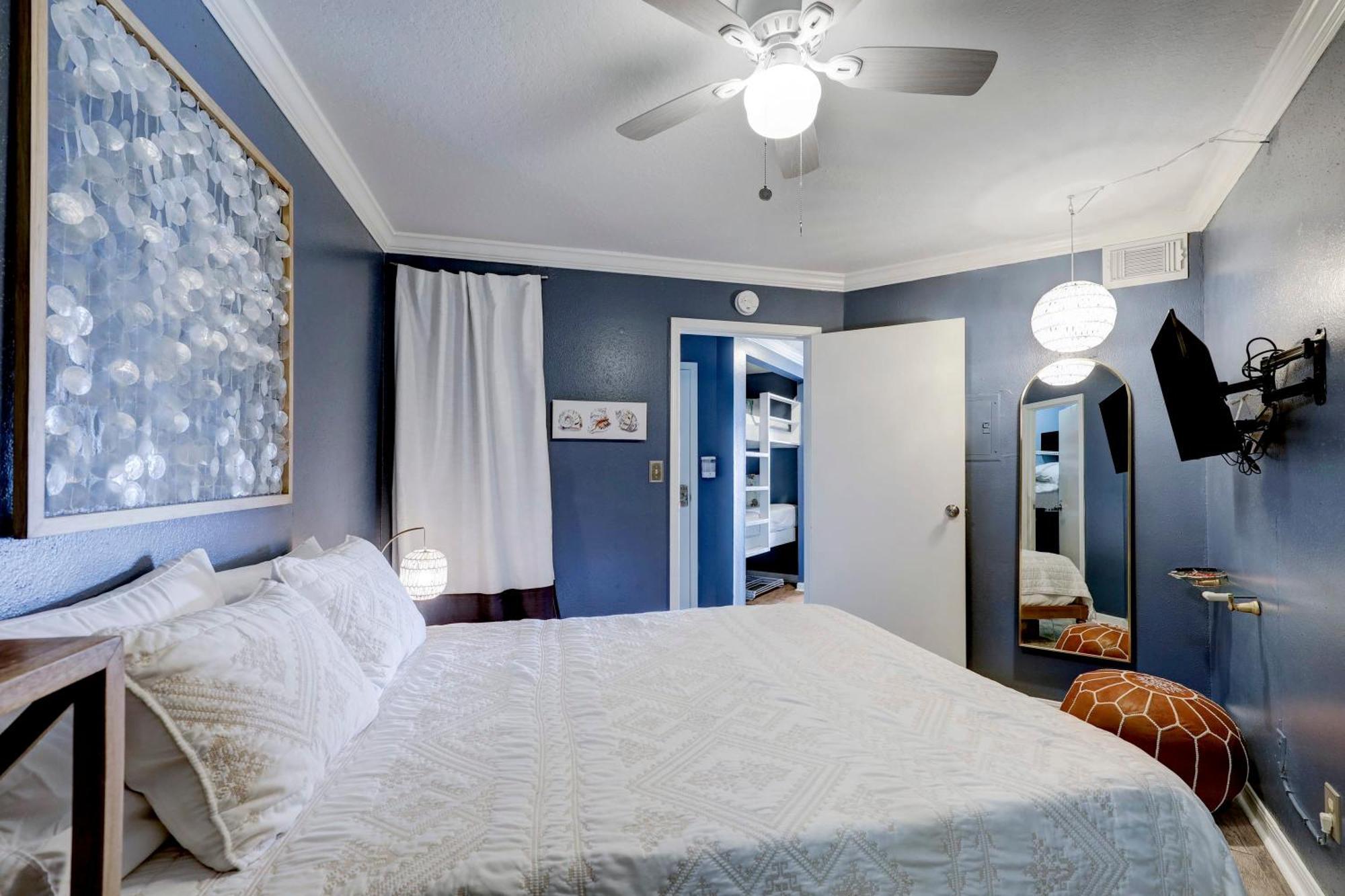 Beautiful Ocean Views At The Victorian Apartment กาลเวสตัน ภายนอก รูปภาพ